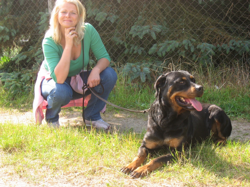 Sie sucht ihn 35066