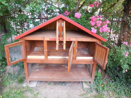 3-stöckiges Hasenhaus abzugeben