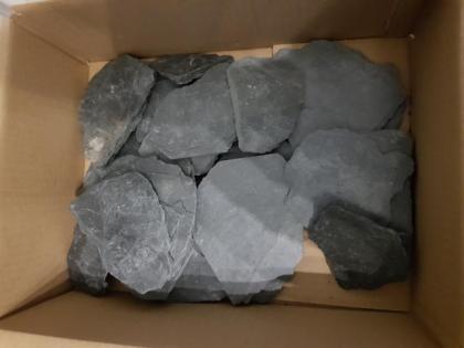 2 sehr schöne Aquarien viel Zubehör