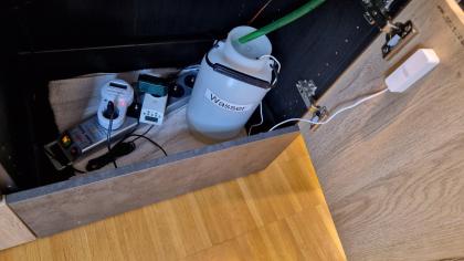 2 zu einem zusammengefügtes Terrarium Baujahr 2018 umständehalber zu verkaufen