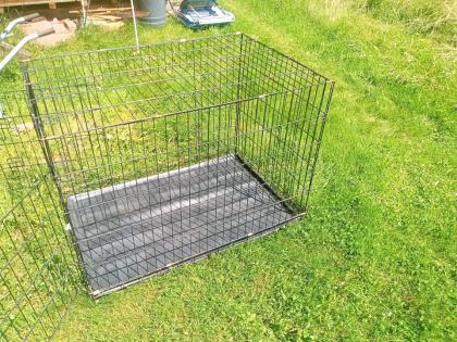 Faltbare Gitterhundetransportbox