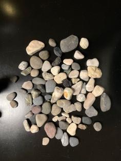 Viele kleine Steine für das Aquarium / Aquadeco / Aquariumsteine