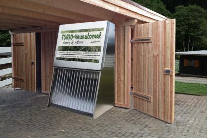 Heuautomat - zeitgesteuerte Heuraufe Rundballen Pferd - Turbo Heuautomat - Solar