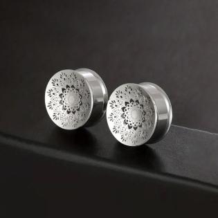 Ohrstöpsel Tunnel Shop für Ohrpiercings bei gedehnten Ohren bei PunkPlugs. com