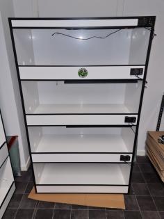 -20 auf alle Premium Kunststoff Terrarien und Terrarium Racks Anlage Wand