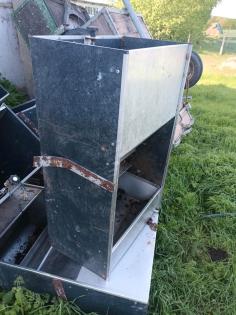 Futterautomat Futtertrog Schweinetrog