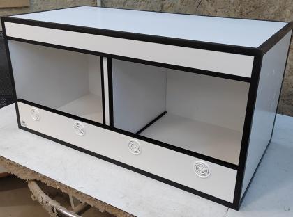 -20 auf Premium Kunststoff Terrarien und Terrarium Racks