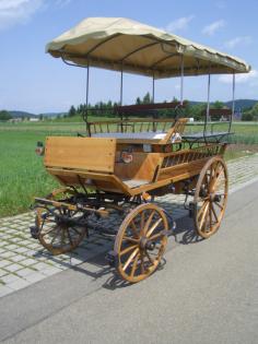 Verkaufe Stilkutsche mit Seitenteilen Holz-Wagonette ein- und zweispännig