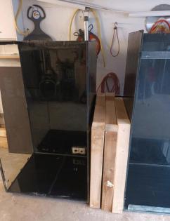 Aquarium 310x90x70 mit passendem Holzuntergestell ideal für Rochen
