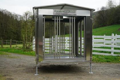 Heuautomat - zeitgesteuerte Heuraufe Rundballen Pferd - Turbo Heuautomat - Solar