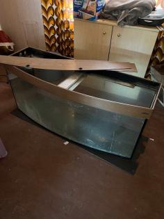 Aquarium Panorama mit Zubehör 380 Liter