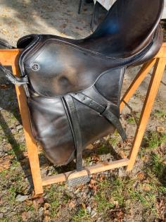 Kiefer Wien DL Dressur Sattel Pferdesattel