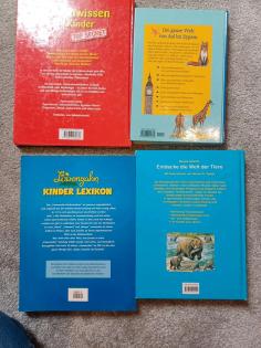 Lexika und Tierbücher