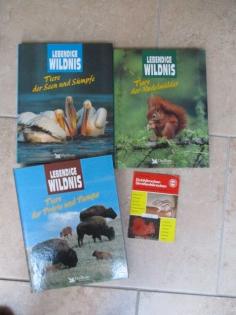4 alte Tierbücher