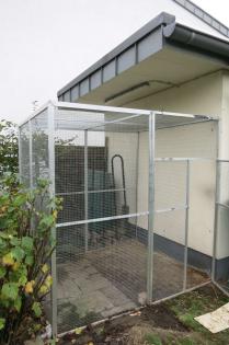Grosse gebrauchte Voliere abzugeben