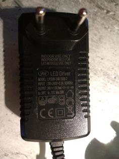 Vorschaltgerät, Netzstecker und Zubehör für ESAY LED