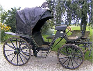 Historische Viktoria Kutsche mit Lederverdeck