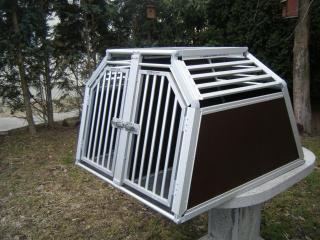 Hundetransportbox für Auto