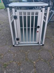 Hundebox aus leichtem Alu